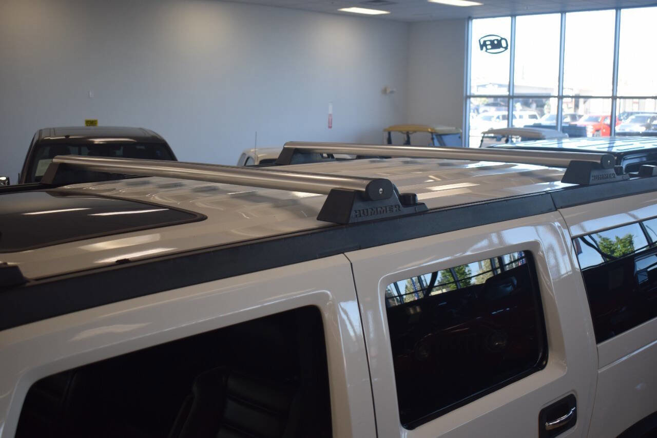 Used 2005 HUMMER H2 w/ Preferred Equipment Group image 21