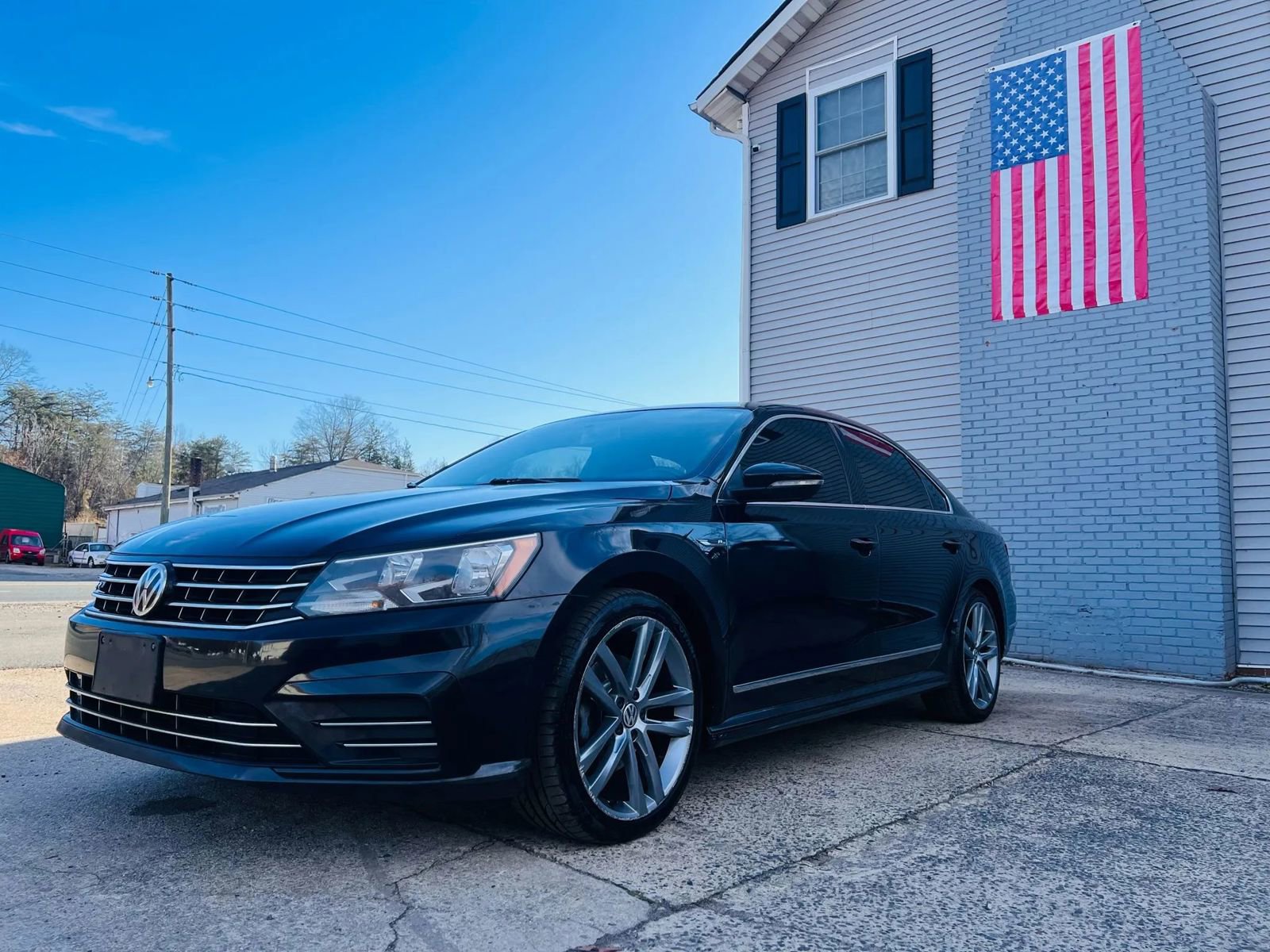 Used 2017 Volkswagen Passat 1.8T R-Line FWD image 2