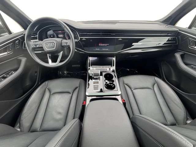 Used 2025 Audi Q7 3.0T Premium Plus AWD/4WD image 12