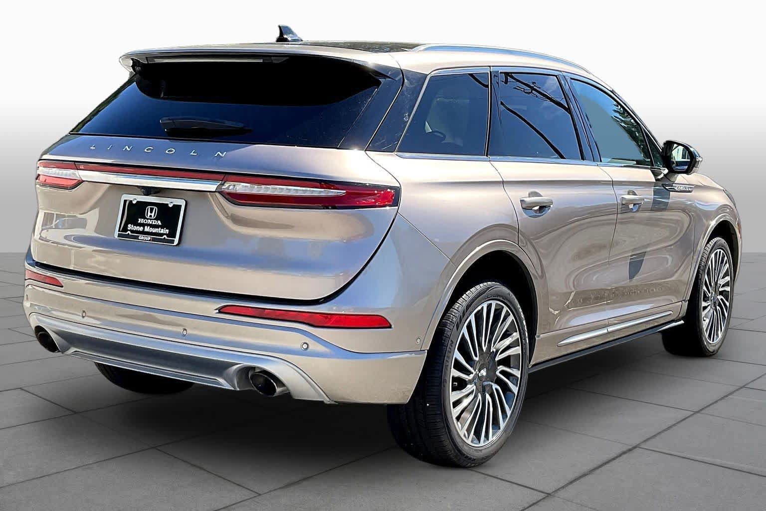 Used 2021 Lincoln Corsair Reserve AWD/4WD image 12