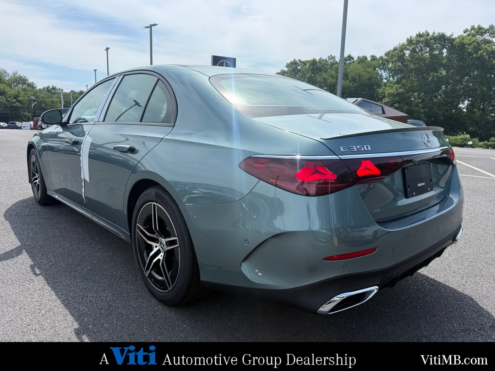 New 2026 Mercedes-Benz E 350 4MATIC Sedan image 6