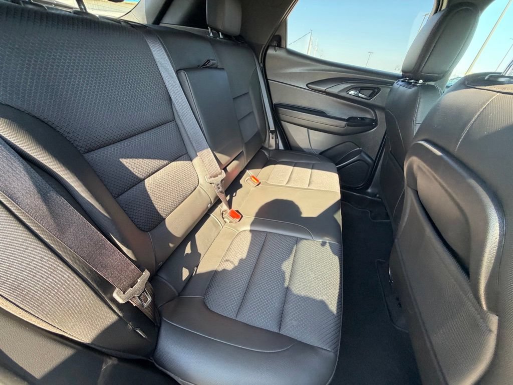 Used 2022 Chevrolet TrailBlazer RS FWD image 27