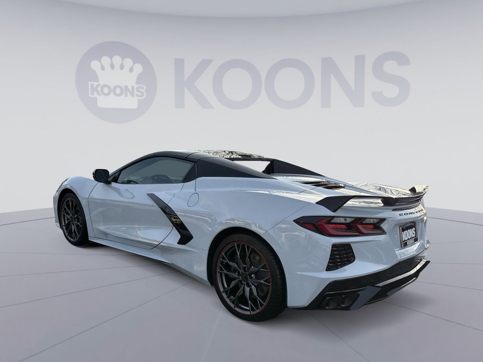 Used 2024 Chevrolet Corvette Stingray Premium Conv w/ Z51 Performance Package image 4