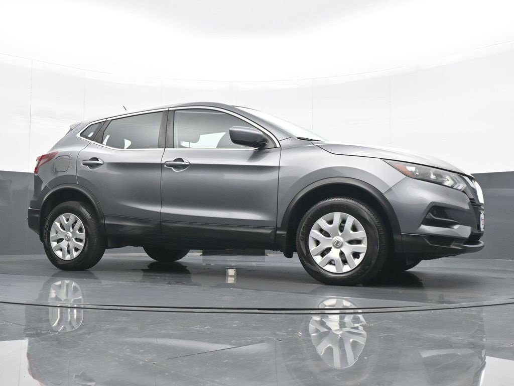 Used 2020 Nissan Rogue Sport S image 23