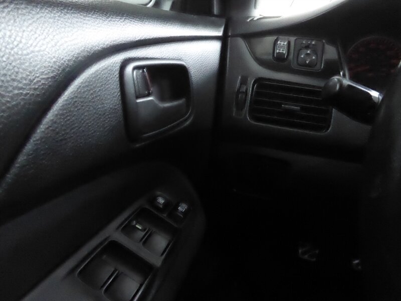 Used 2005 Mitsubishi Lancer Evolution MR AWD/4WD image 17