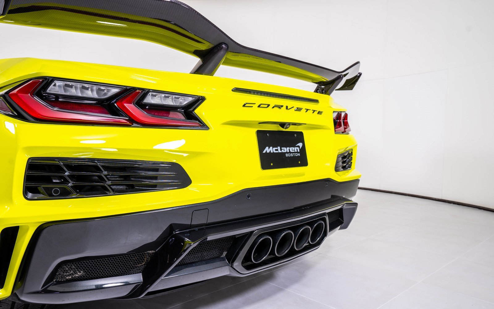 Used 2023 Chevrolet Corvette Z06 w/ Z07 Performance Package image 12