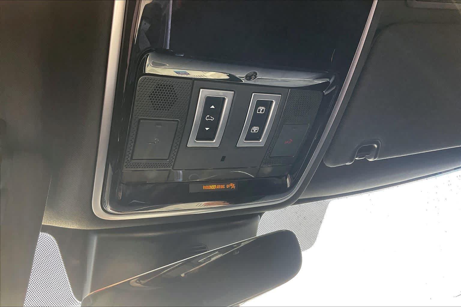 Used 2020 Land Rover Range Rover Sport HSE AWD/4WD image 32