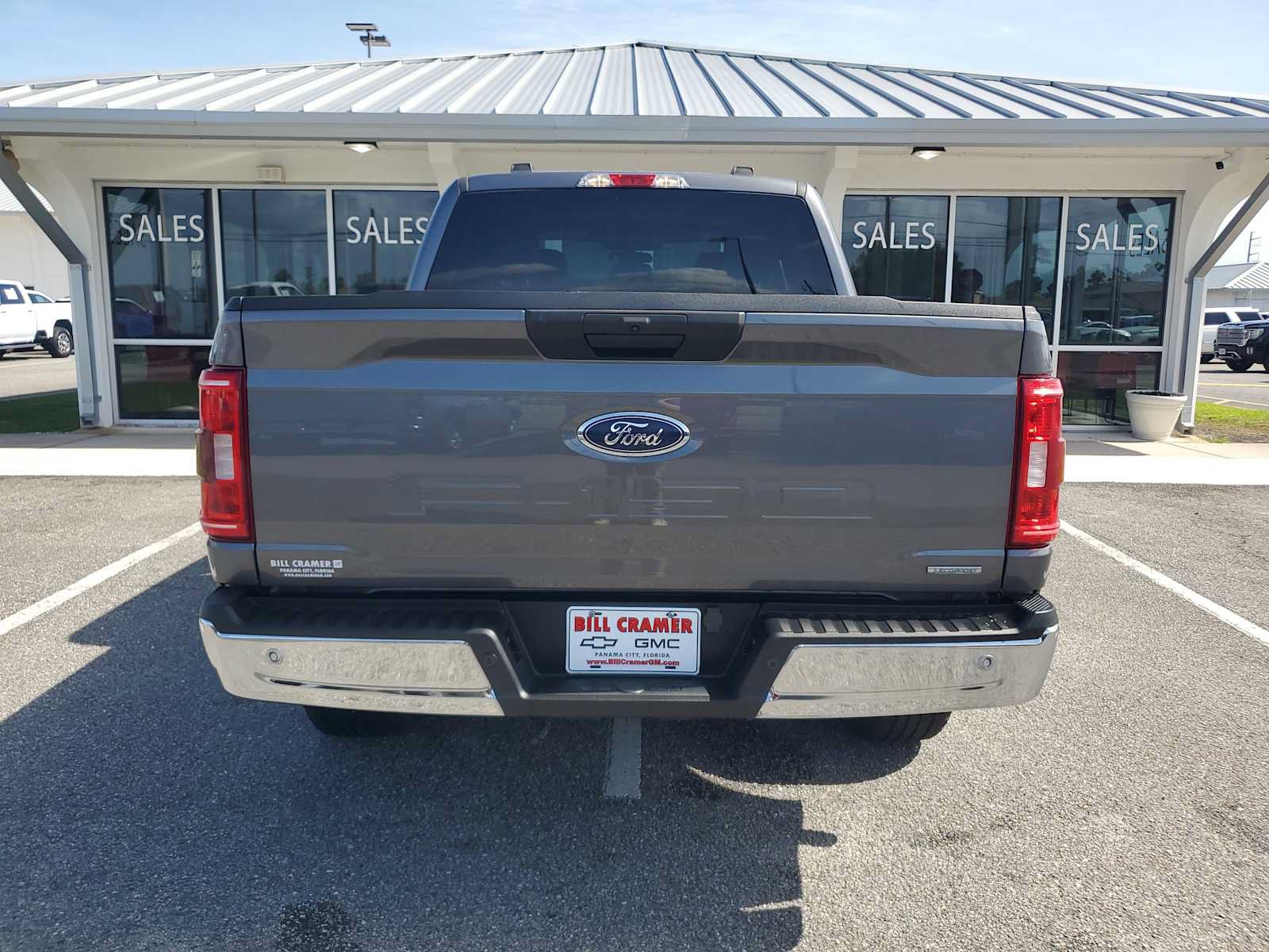 Used 2023 Ford F150 XLT AWD/4WD image 4