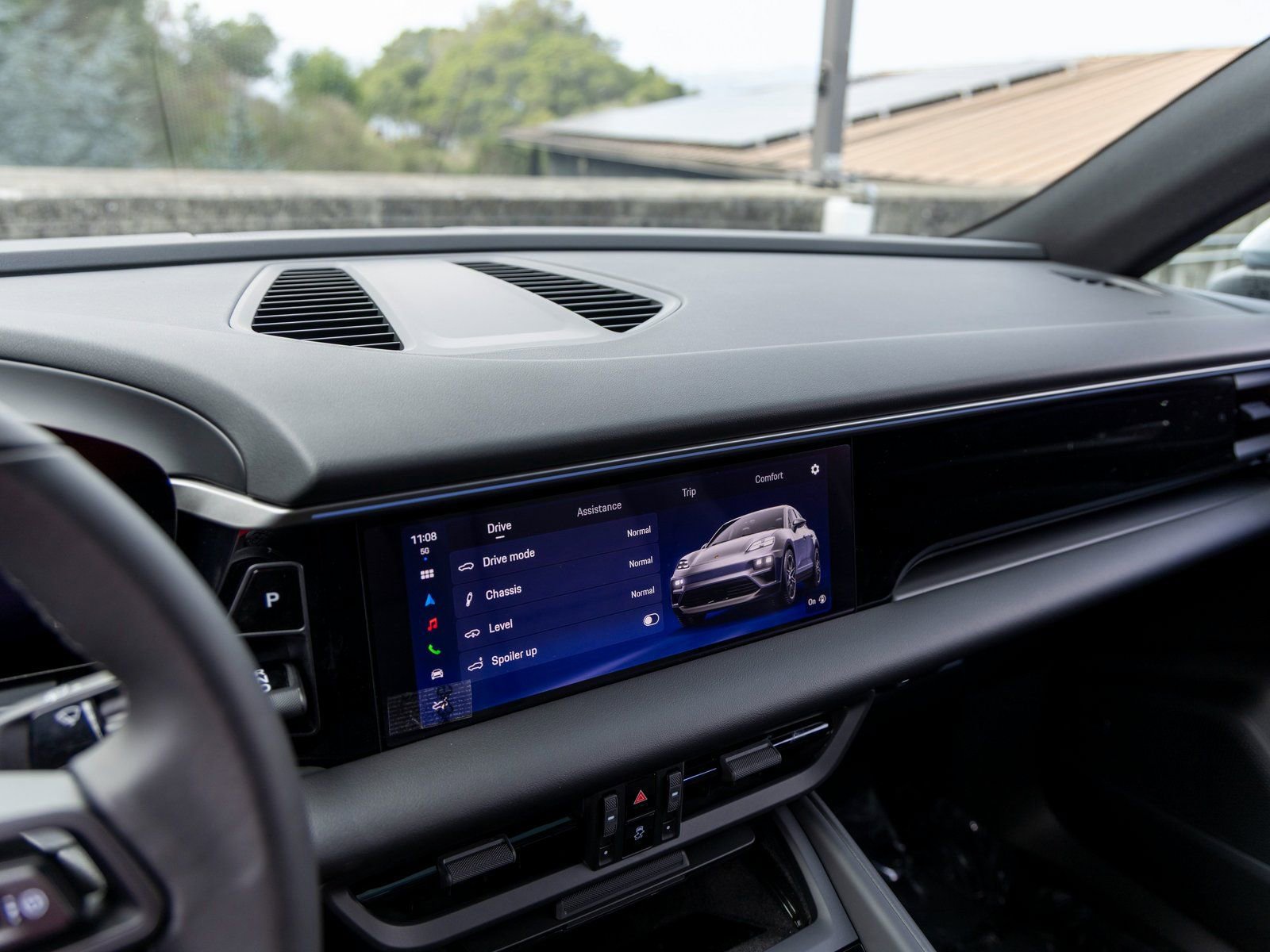 New 2025 Porsche Macan Electric image 33