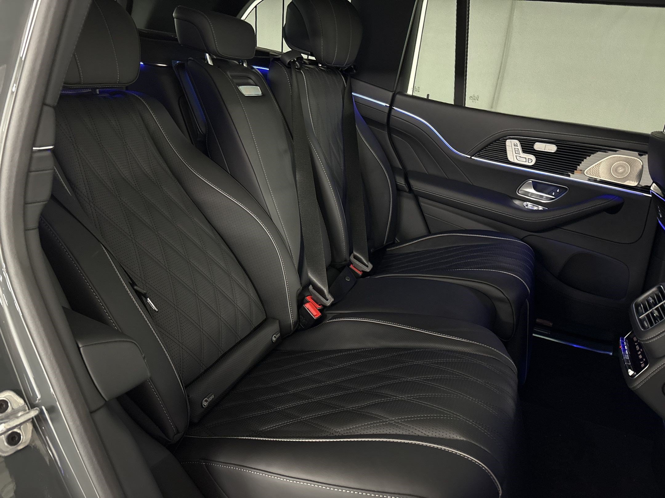 New 2026 Mercedes-Benz Maybach GLS 600 4MATIC image 29