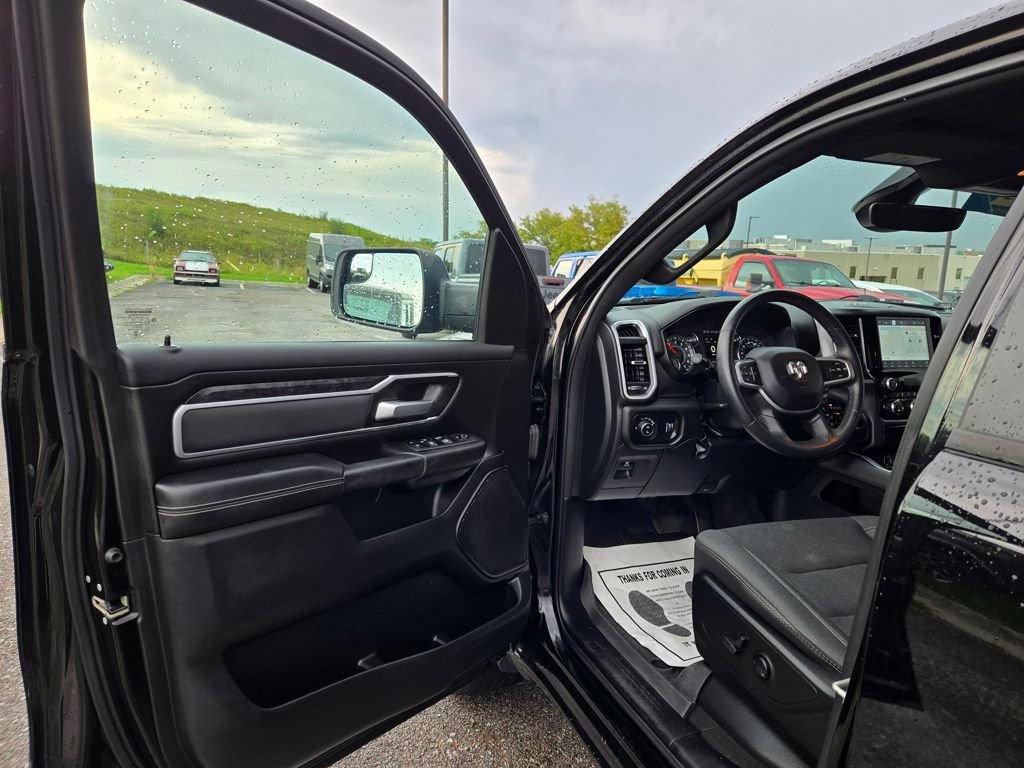 Used 2023 RAM 1500 Big Horn AWD/4WD image 14