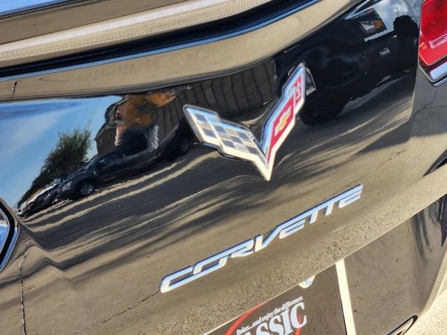 Used 2014 Chevrolet Corvette Stingray Coupe image 9