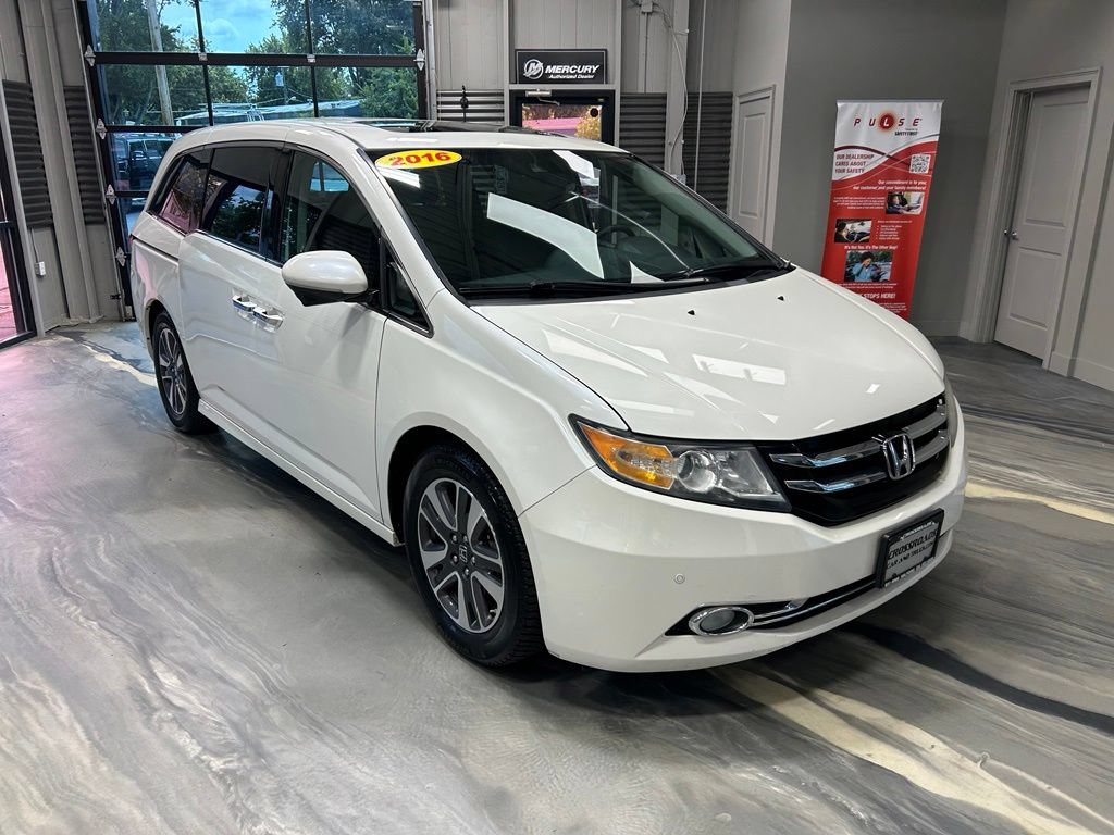 Used 2016 Honda Odyssey Touring image 1