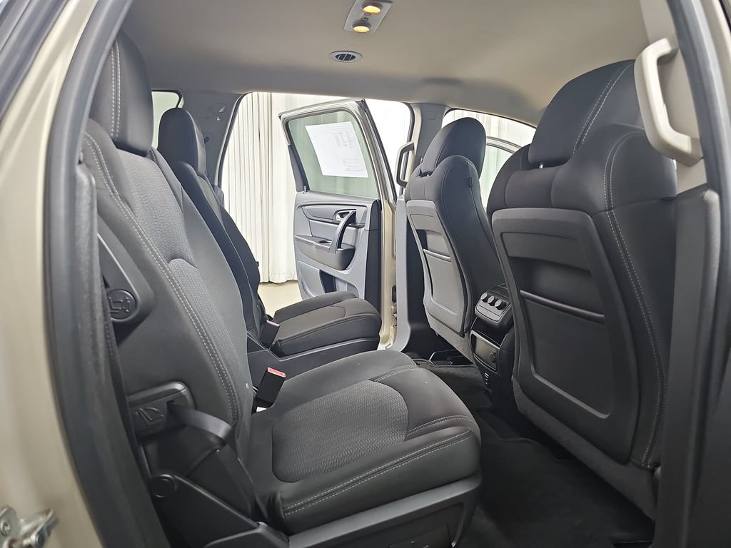 Used 2015 Chevrolet Traverse LT w/ Style and Technology Package AWD/4WD image 14