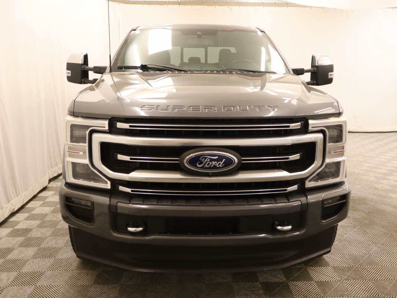 Certified 2022 Ford F250 Platinum w/ FX4 Off-Road Package AWD/4WD image 4