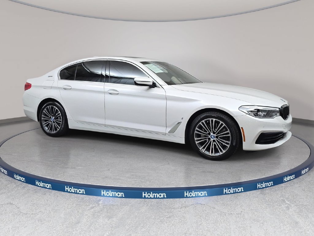 Used 2019 BMW 530e xDrive w/ Convenience Package AWD/4WD image 4