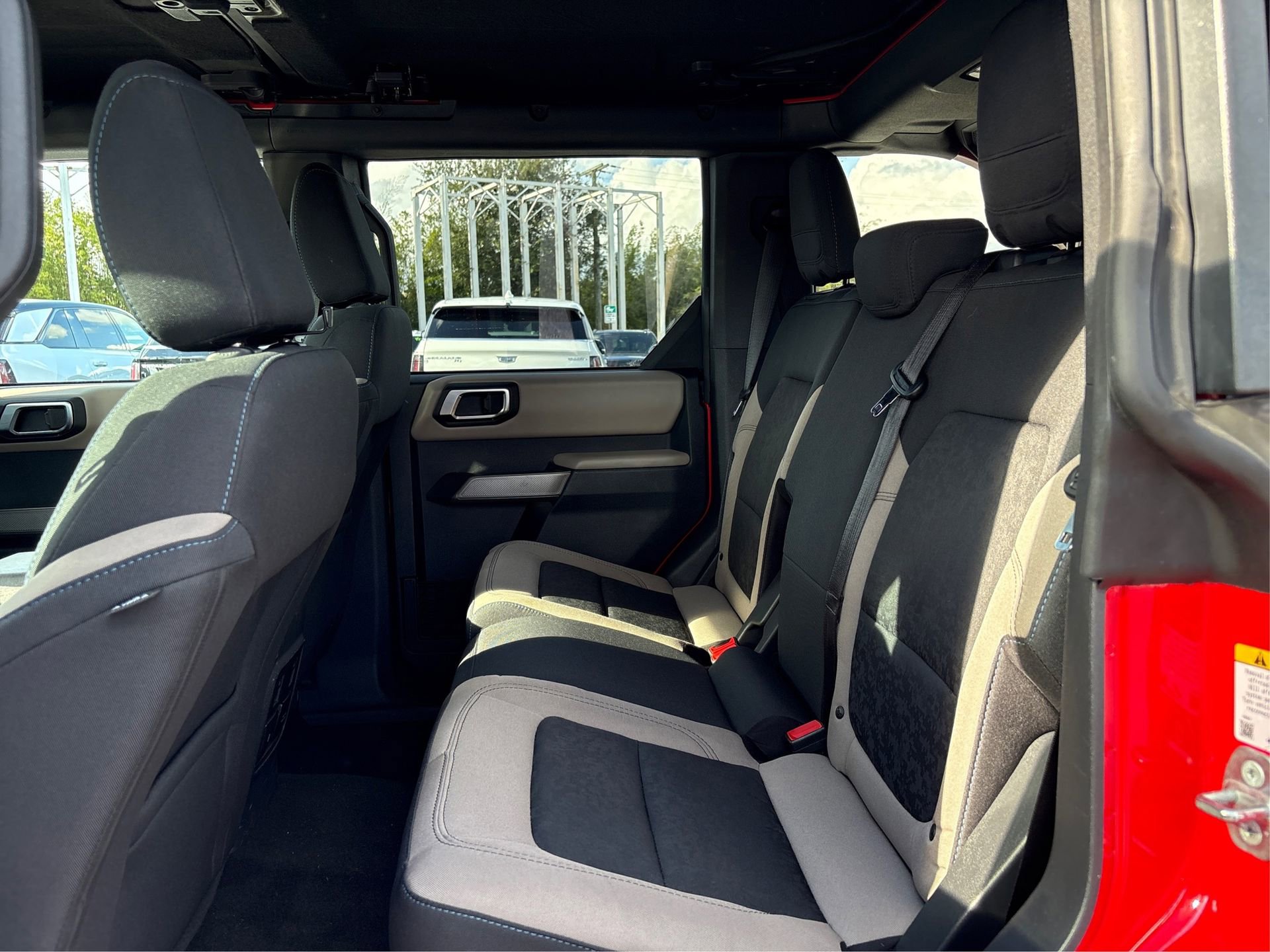 Used 2023 Ford Bronco Wildtrak image 10