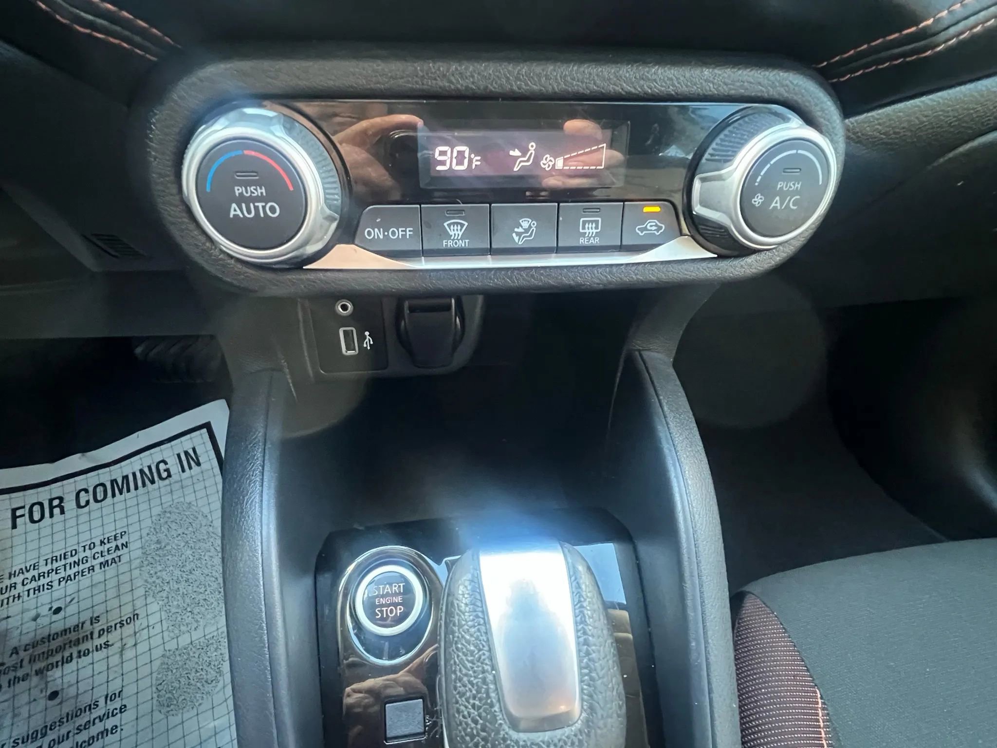 Used 2020 Nissan Versa SR image 18