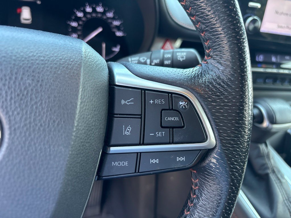 Used 2022 Toyota Sienna XSE w/ XSE Plus Package FWD image 23