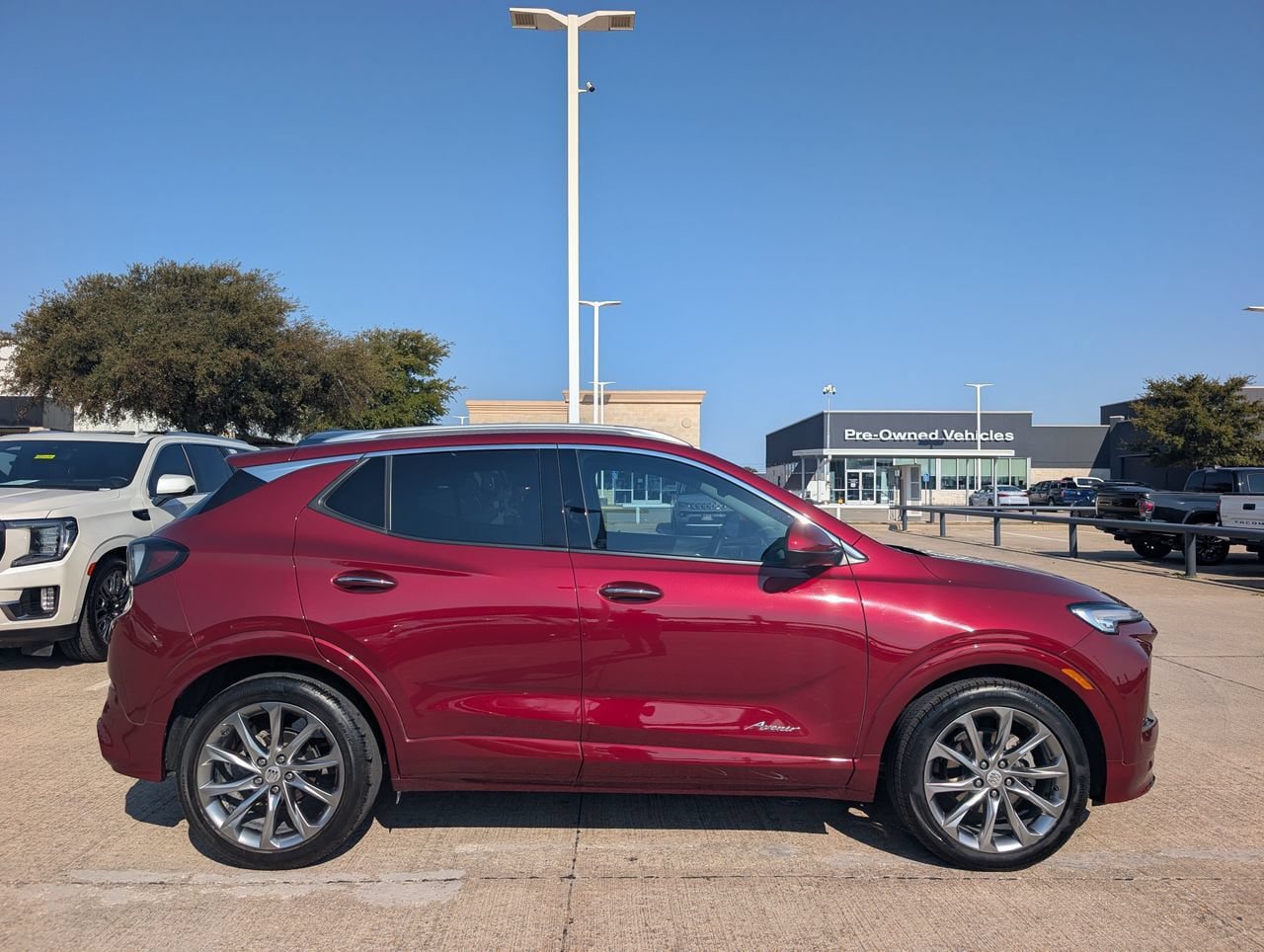 Used 2024 Buick Encore GX Avenir w/ Avenir Technology Package FWD image 3