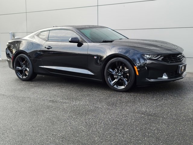 Used 2021 Chevrolet Camaro LT w/ RS Package image 6