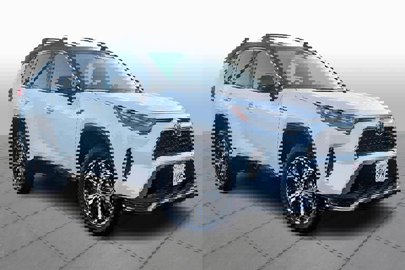 Used 2022 Toyota RAV4 XSE image 2