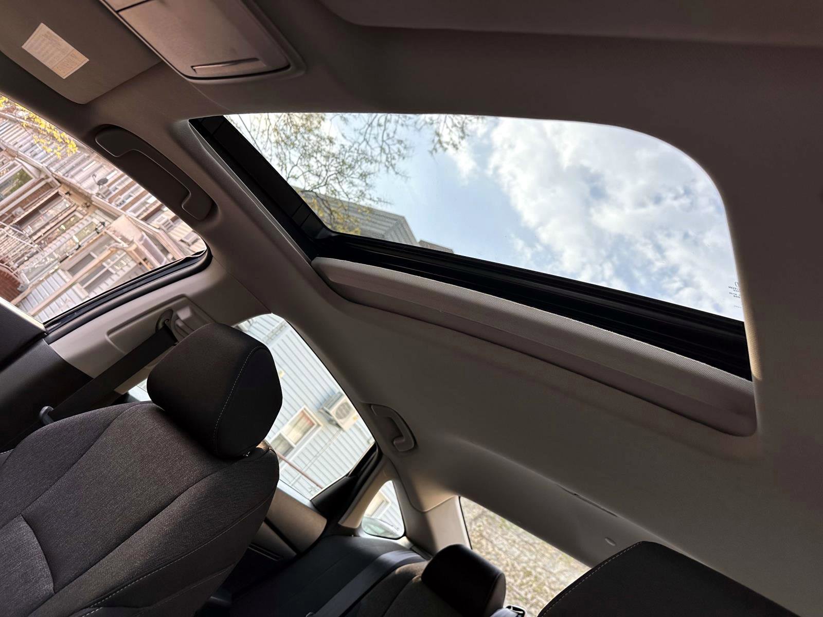 Used 2025 Honda Accord SE image 11