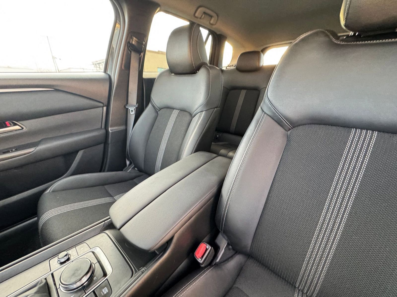 Used 2025 MAZDA CX-50 AWD 2.5 S w/ Preferred Package image 36