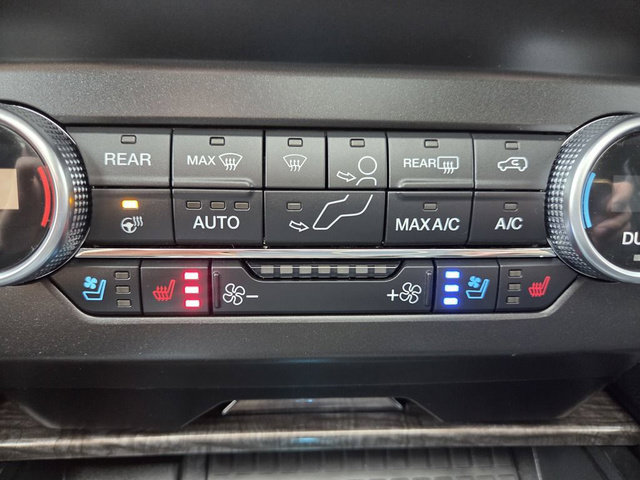 Used 2020 Ford Expedition Max Limited w/ Special Edition Package AWD/4WD image 30