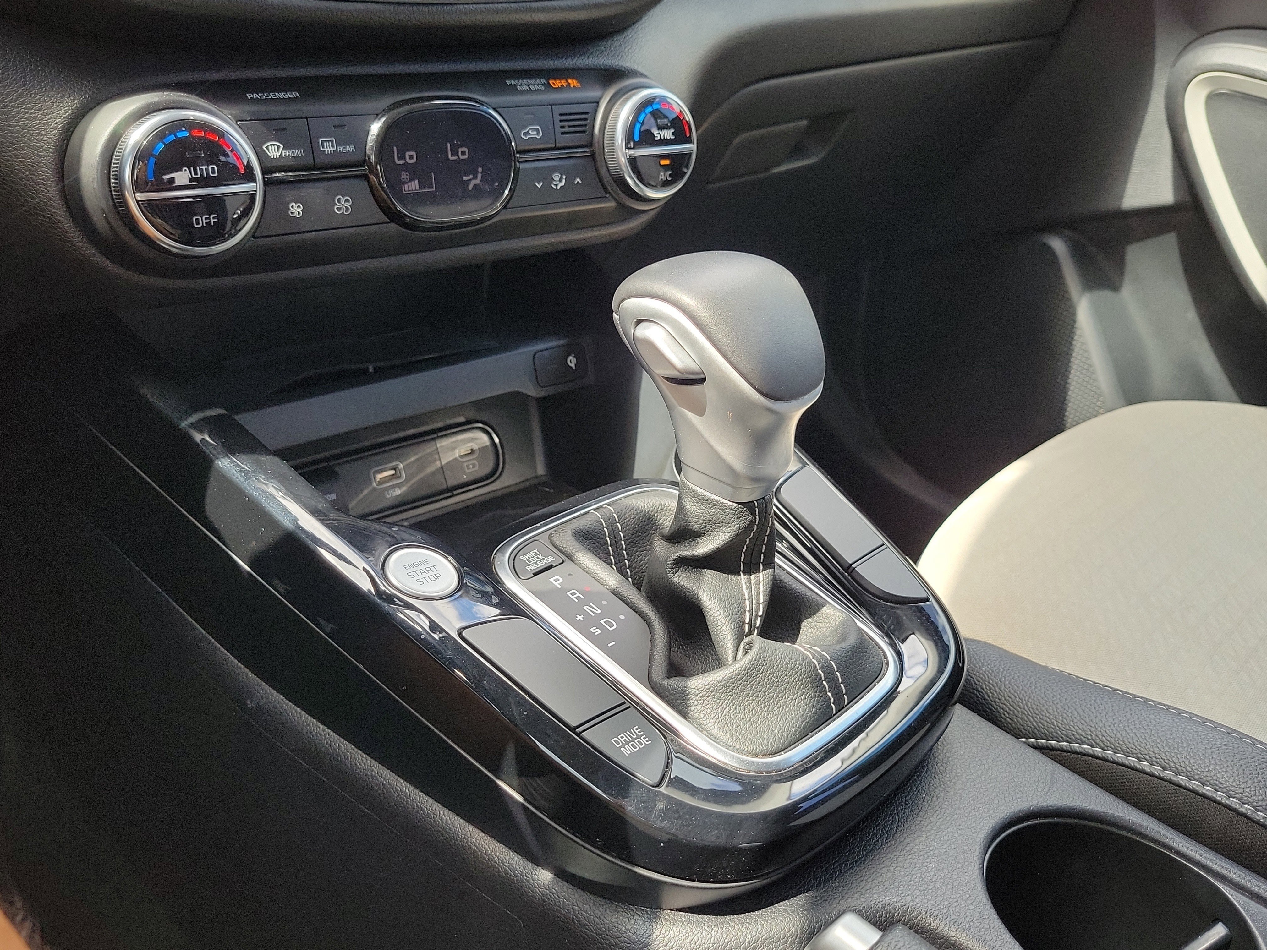 Used 2023 Kia Soul GT-Line FWD image 29