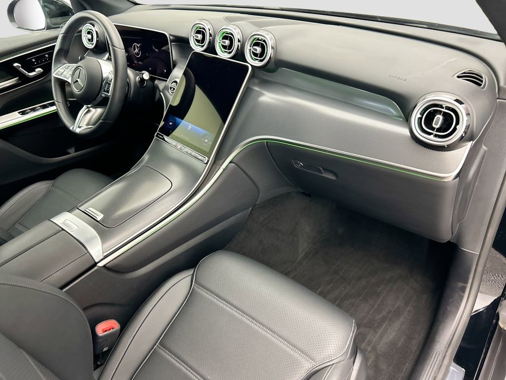 Certified 2025 Mercedes-Benz GLC 300 image 16