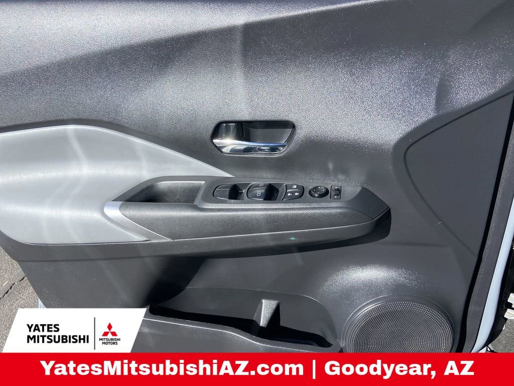 Used 2021 Nissan Kicks SR w/ SR Premium Package image 17