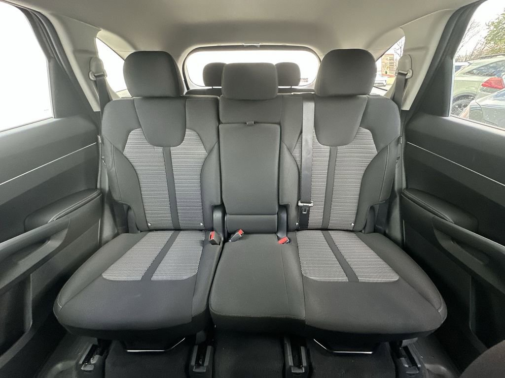 New 2026 Kia Sorento LX FWD image 21