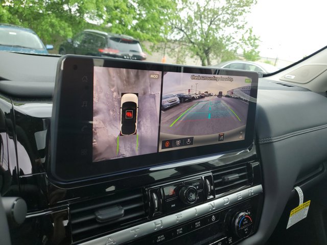 New 2026 Nissan Pathfinder Platinum AWD/4WD image 29