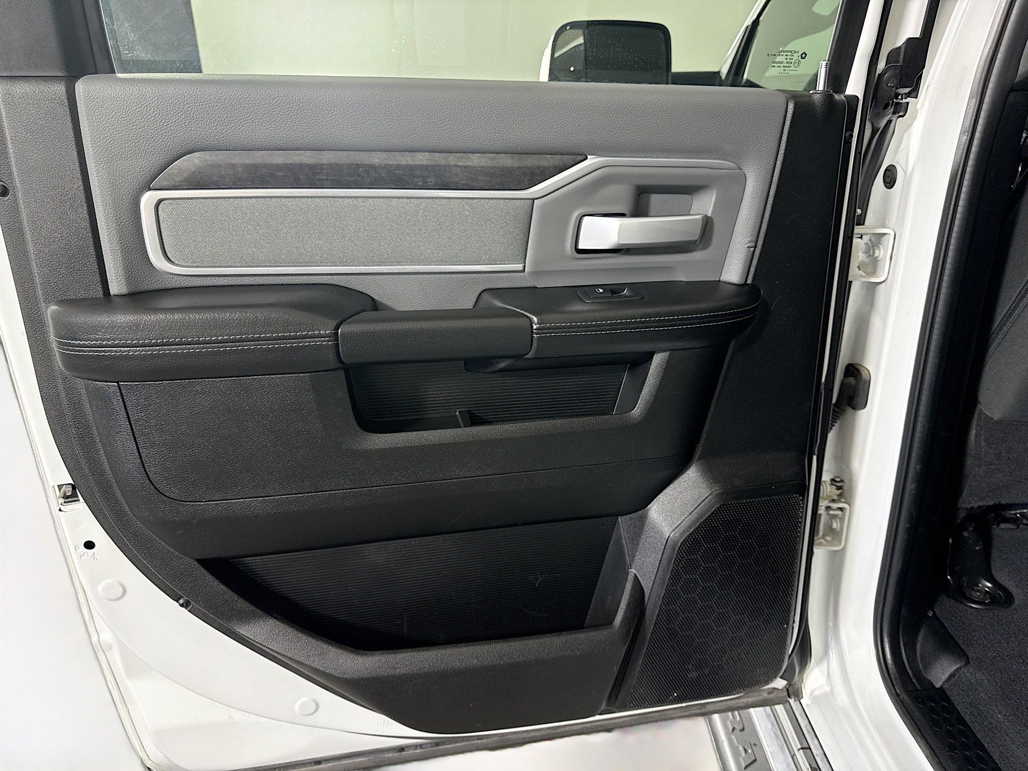 Used 2022 RAM 2500 Big Horn image 26