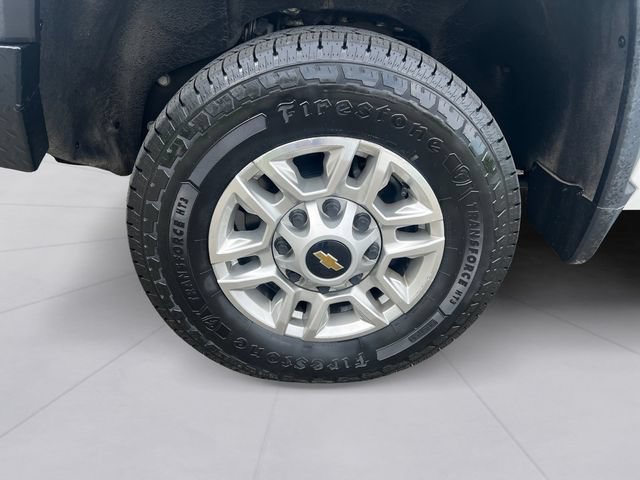 Used 2024 Chevrolet Silverado 2500 LT AWD/4WD image 9