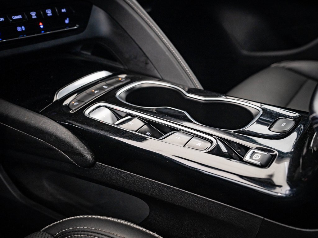 Used 2021 Buick Envision Essence w/ Sport Touring Package image 35