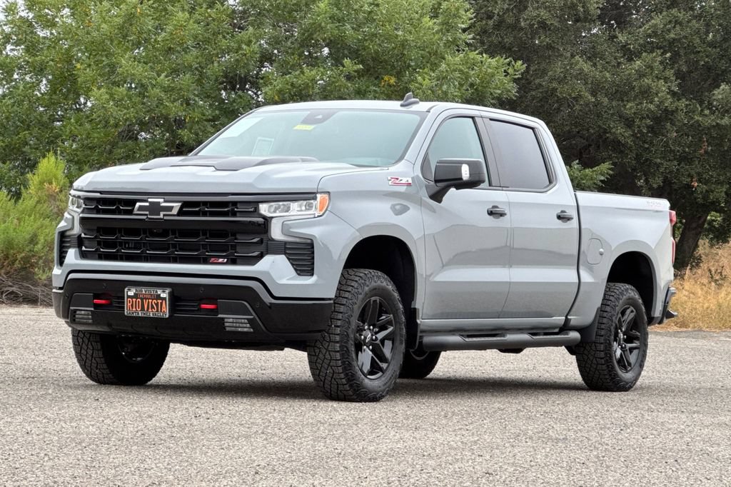 Used 2024 Chevrolet Silverado 1500 LT Trail Boss w/ LT Trail Boss Premium Package AWD/4WD image 8