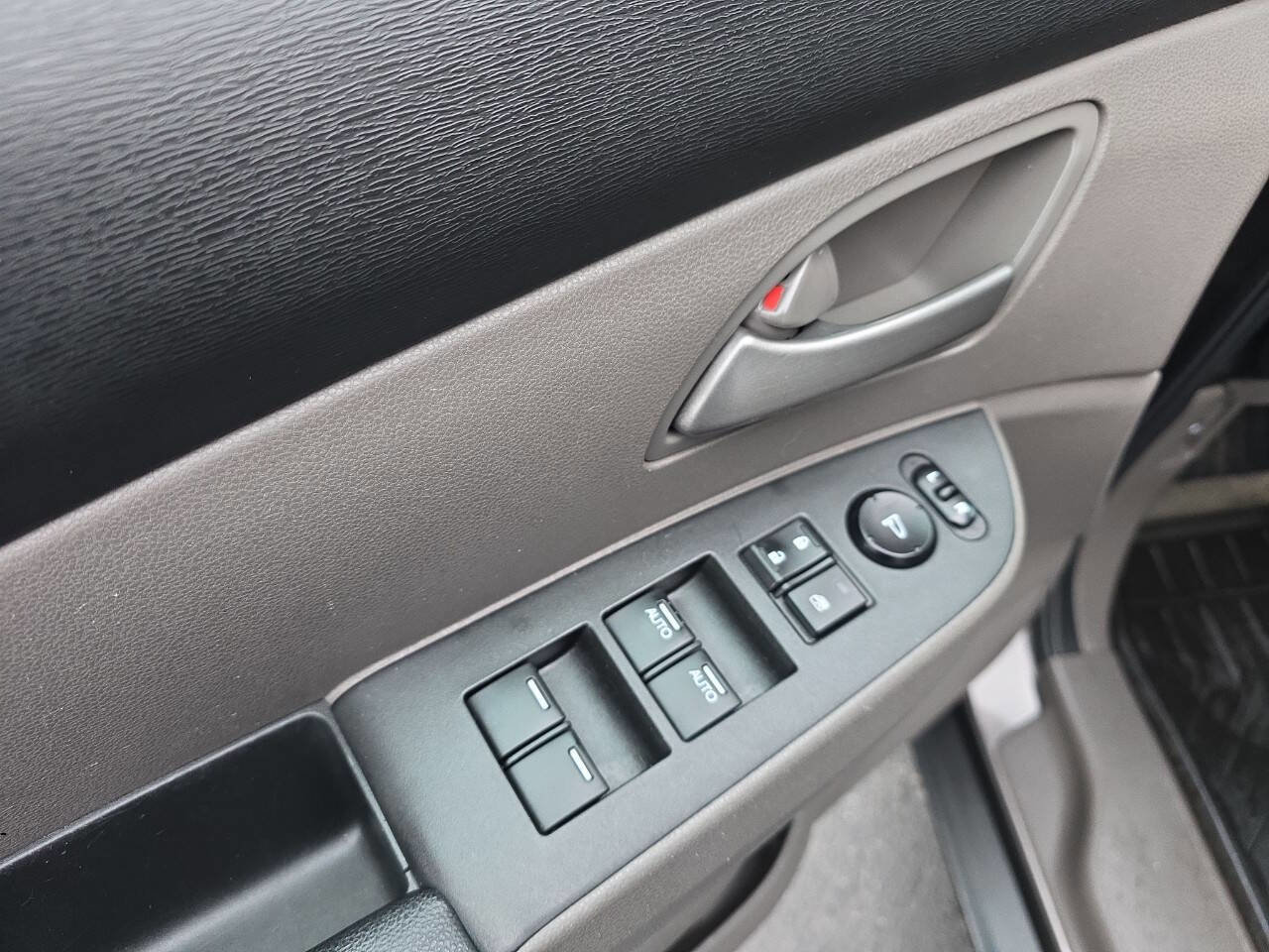 Used 2011 Honda Odyssey EX-L image 13