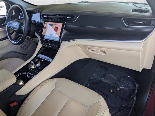 Used 2023 Jeep Grand Cherokee Limited AWD/4WD image 22