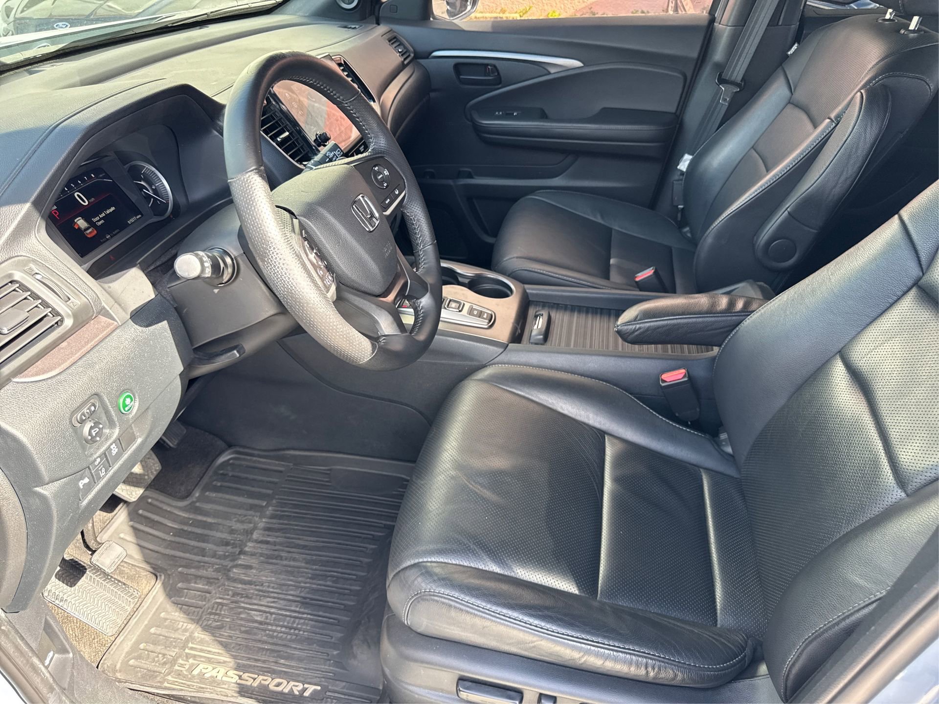 Used 2023 Honda Passport EX-L image 11