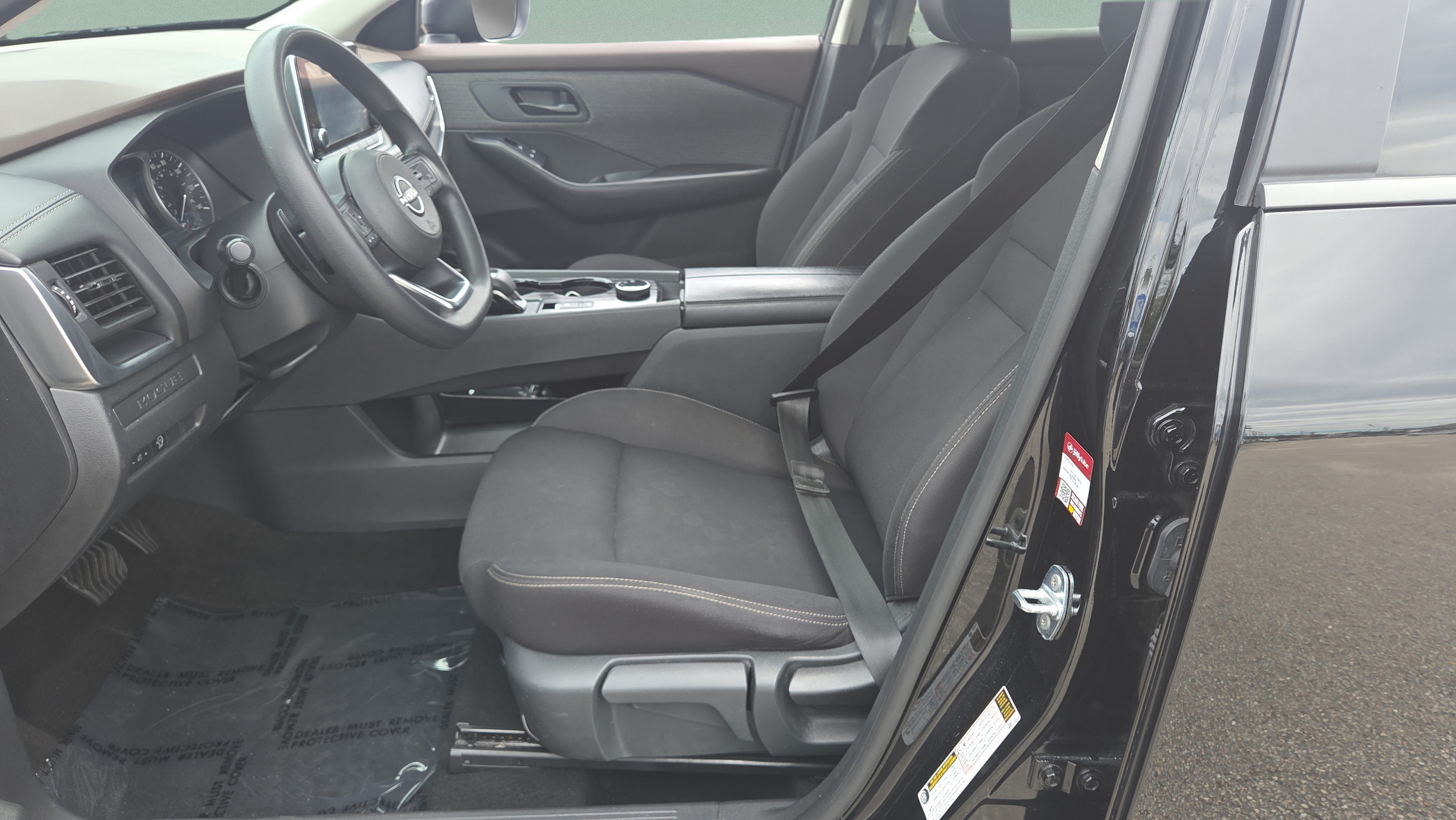 Used 2023 Nissan Rogue S AWD/4WD image 9