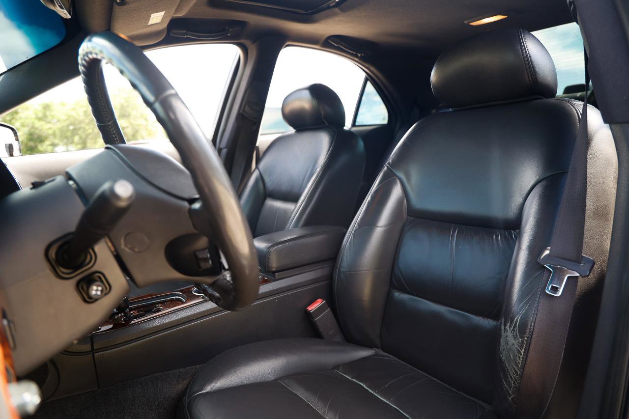 Used 2002 Lincoln LS image 6