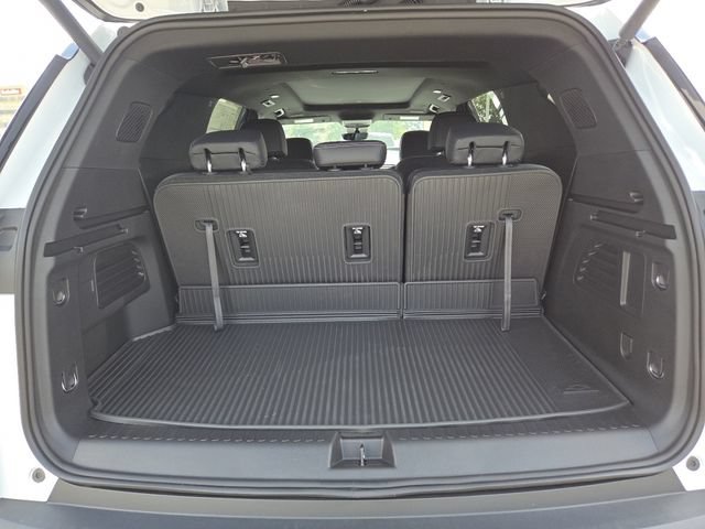 New 2027 Chevrolet Traverse LT w/ Sun and Wheel Package AWD/4WD image 20