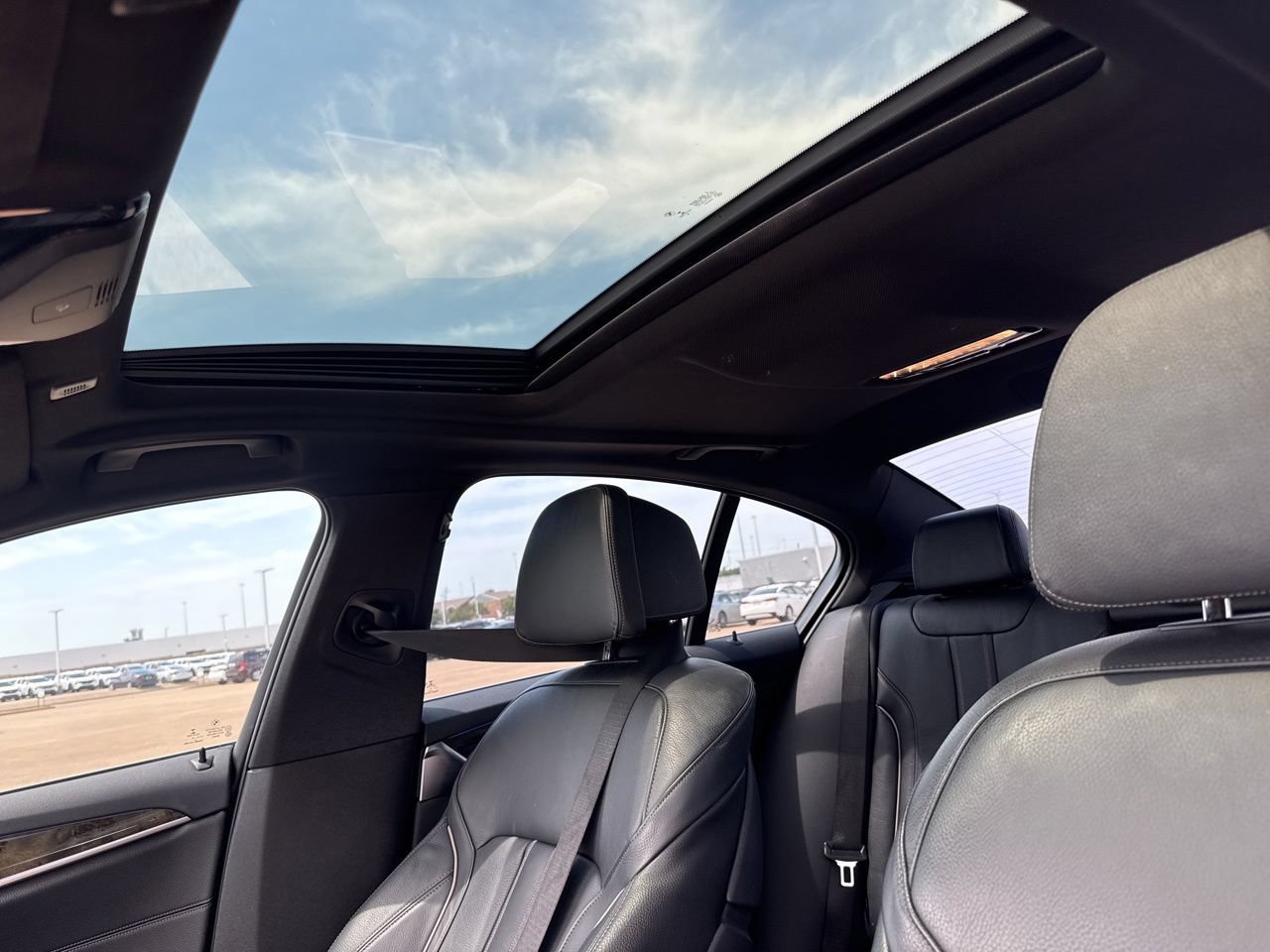 Used 2019 BMW 530i w/ Premium Package RWD image 45