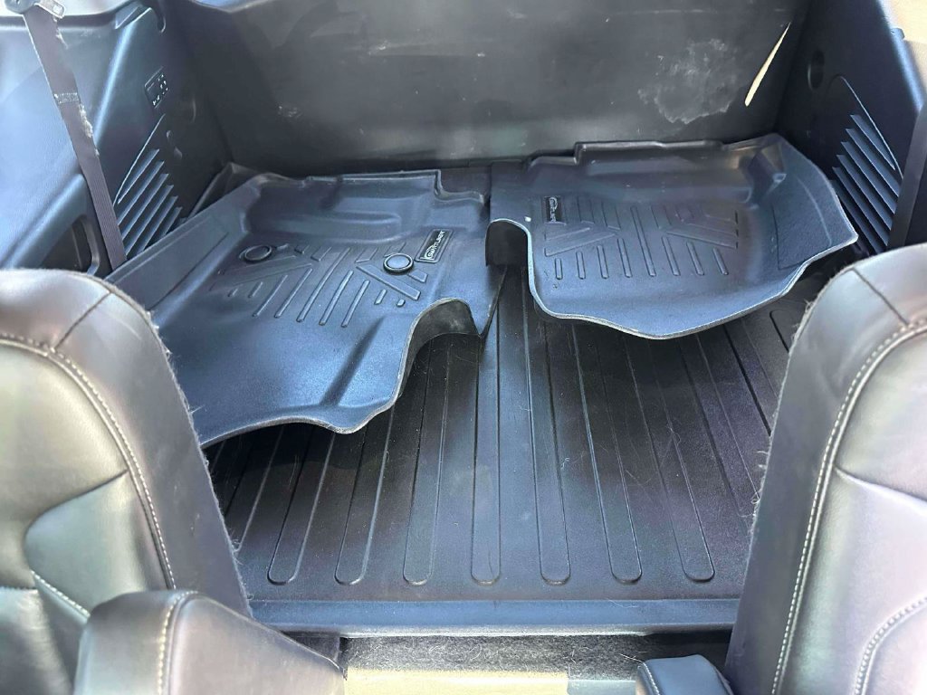 Used 2018 Chevrolet Tahoe LT w/ Luxury Package AWD/4WD image 11