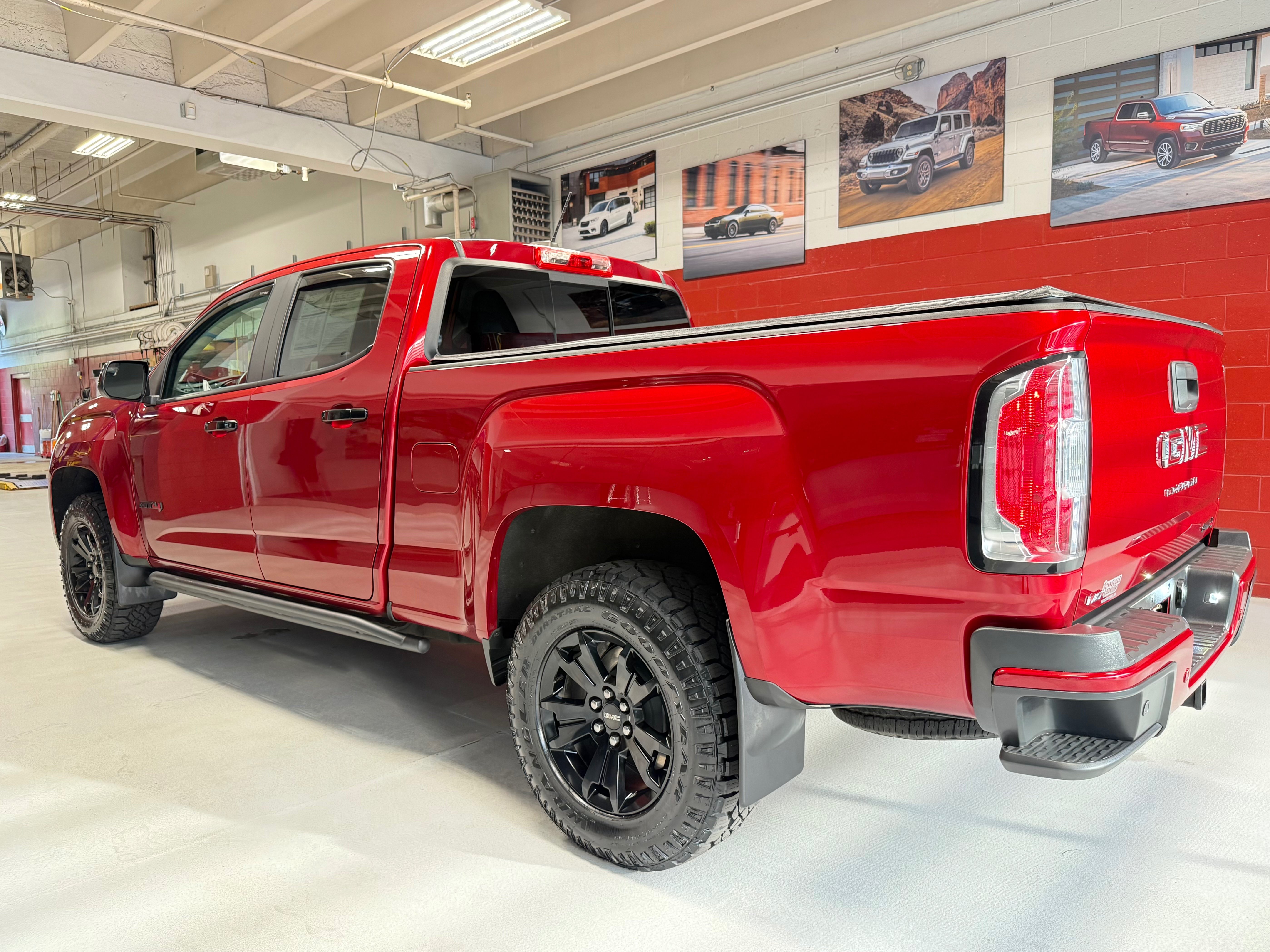 Used 2021 GMC Canyon AT4 AWD/4WD image 5