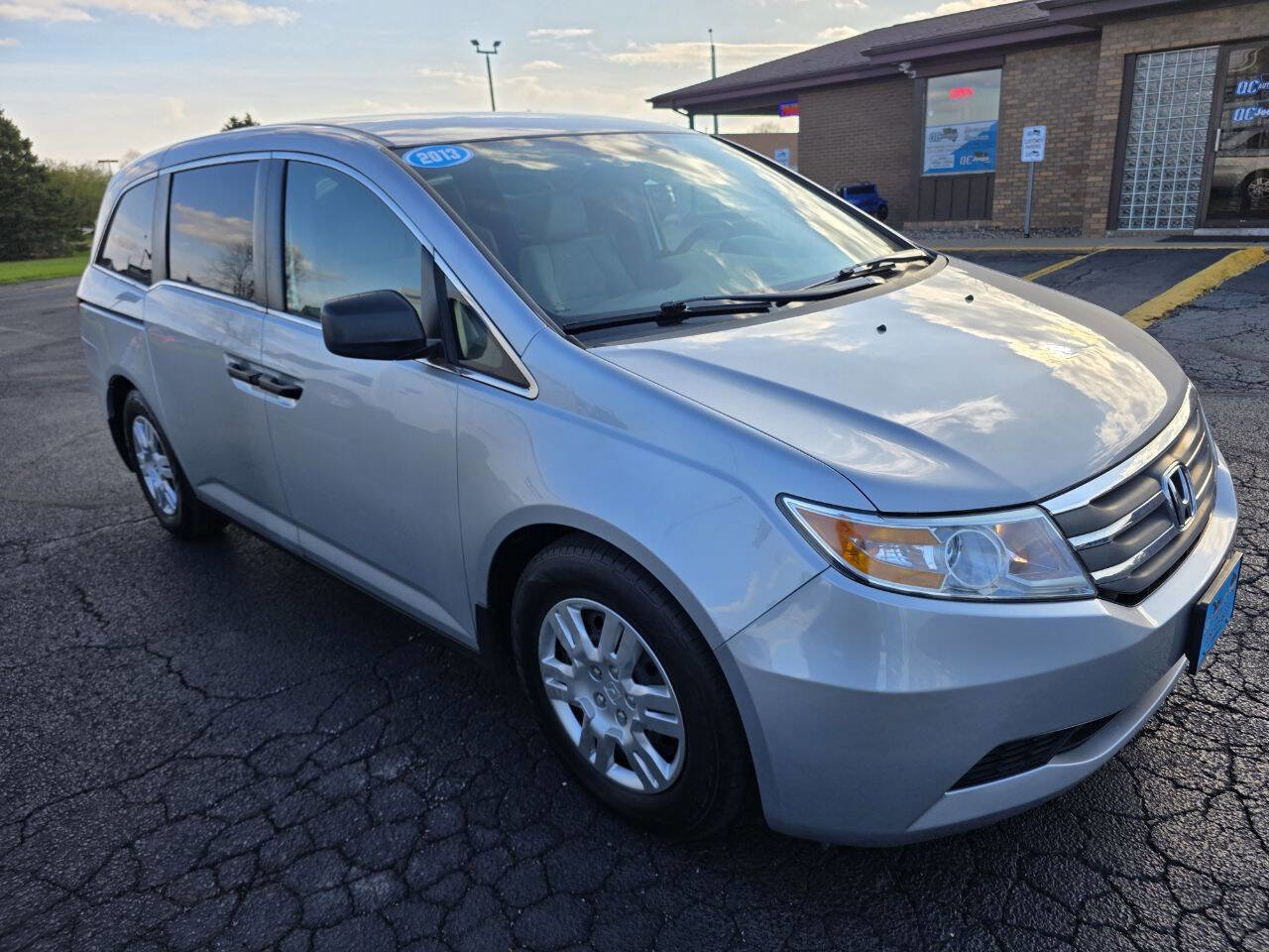 Used 2013 Honda Odyssey LX image 3