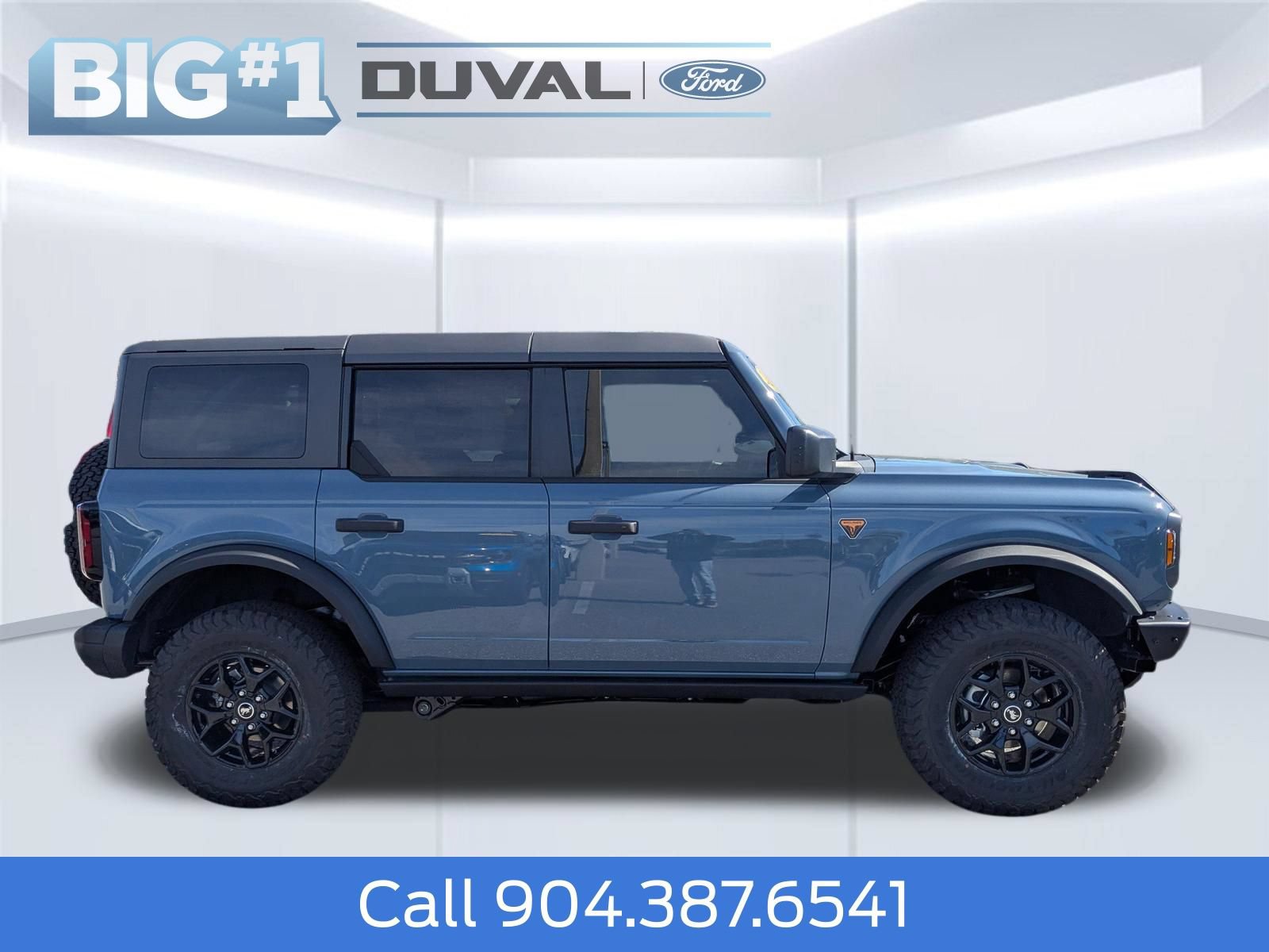 New 2025 Ford Bronco Badlands AWD/4WD image 3