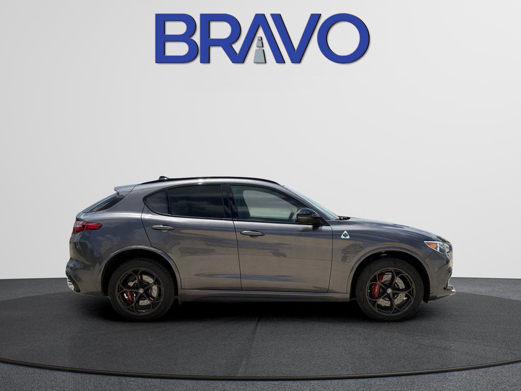 Used 2023 Alfa Romeo Stelvio Quadrifoglio w/ Active Assist Plus Package AWD/4WD image 4